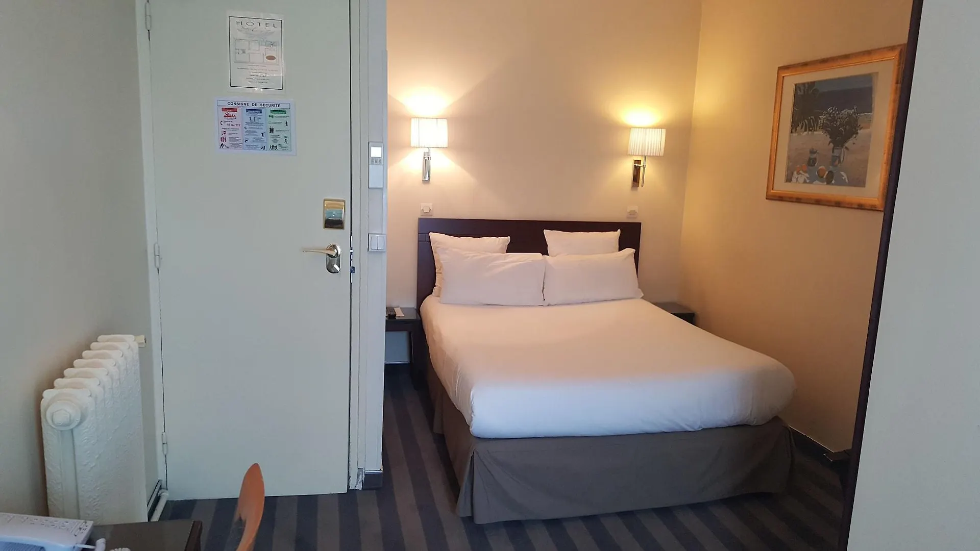 פריז Hotel Saint Cyr Etoile