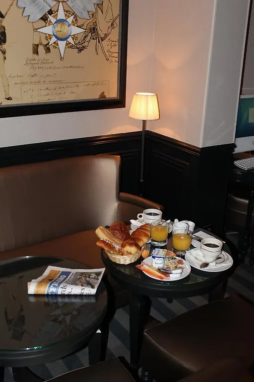 Hotel Saint Cyr Etoile Paris