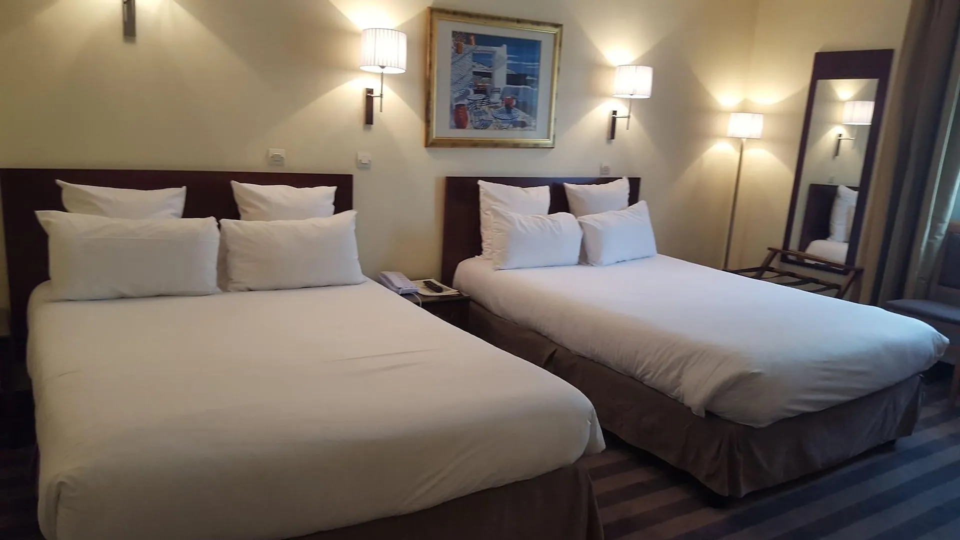 Hotel Saint Cyr Etoile Paris France