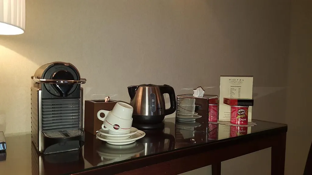 Hotel Saint Cyr Etoile Paris