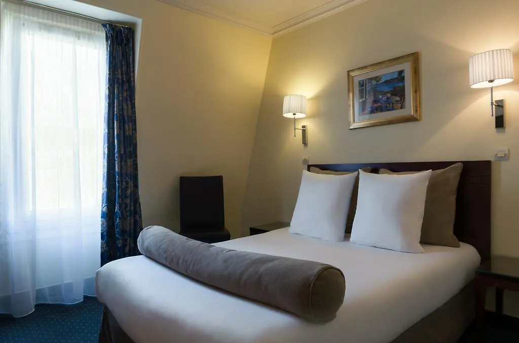 Hotel Saint Cyr Etoile Paris