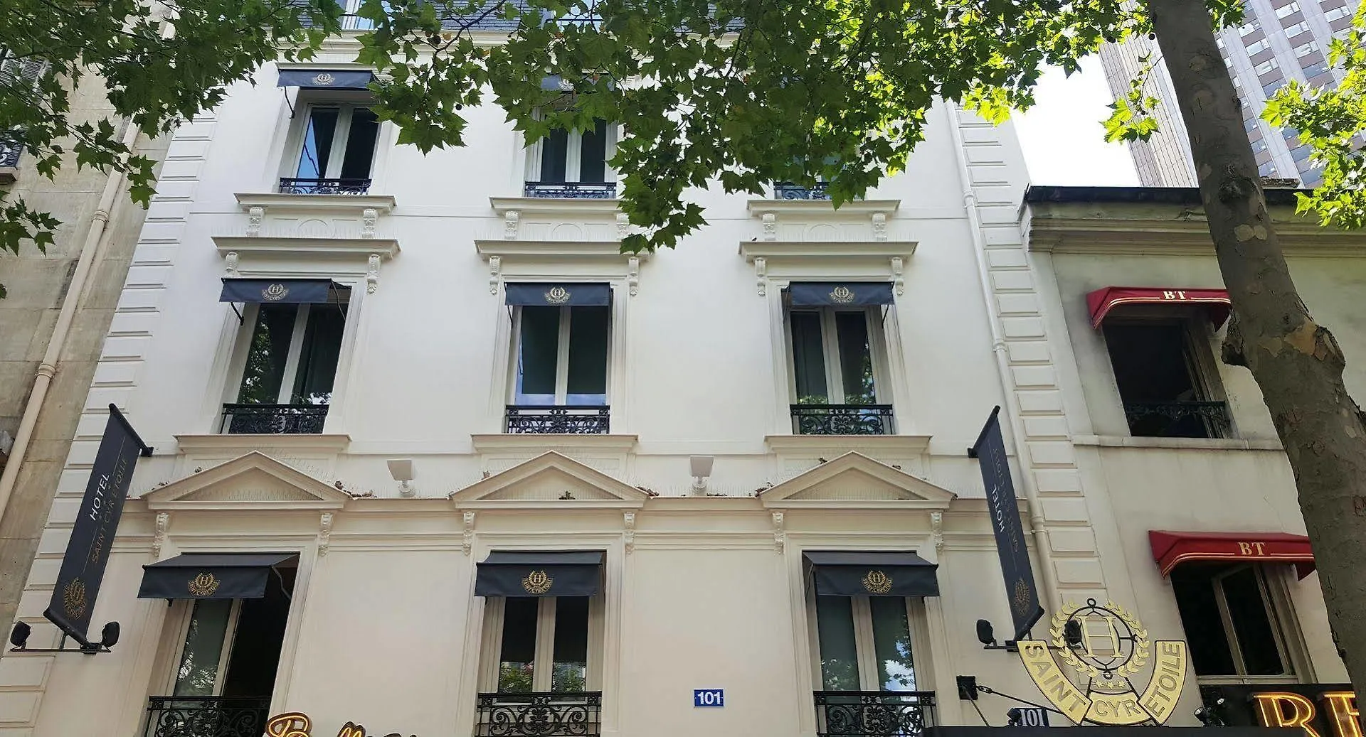 Hotel Saint Cyr Etoile Paris