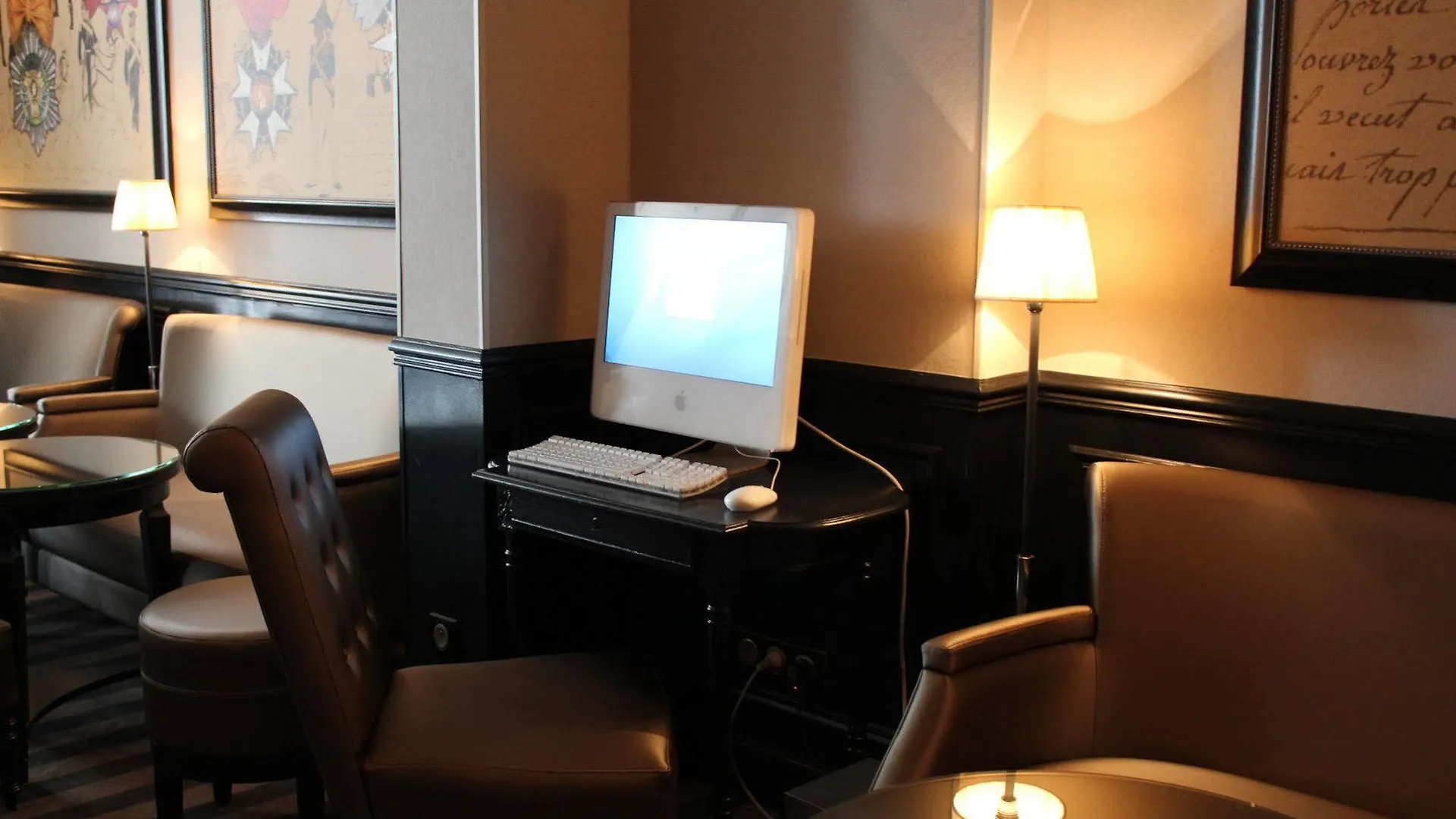 Hotel Saint Cyr Etoile Paris