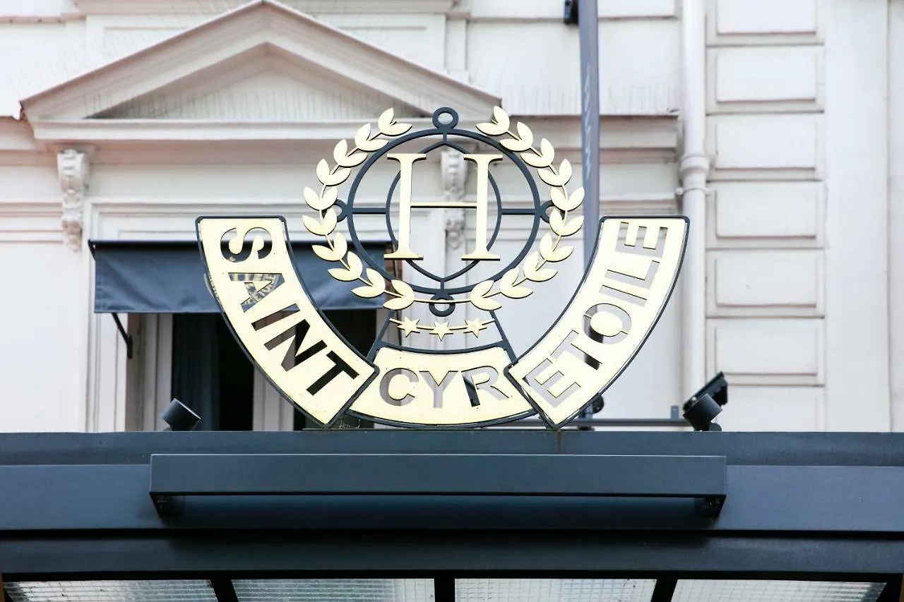 Hotel Saint Cyr Etoile Paris