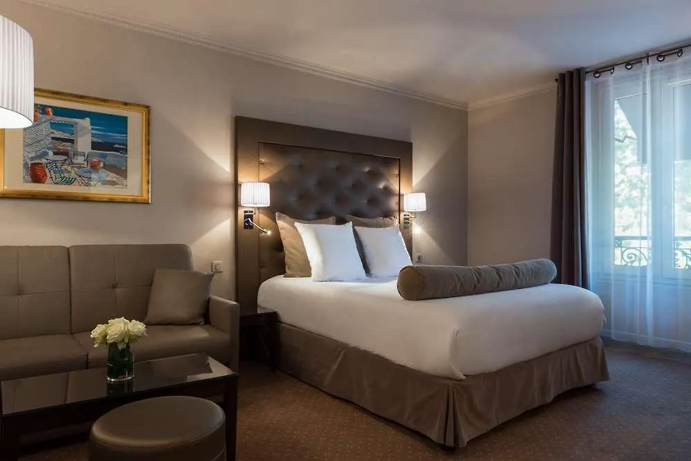 Hotel Saint Cyr Etoile Paris France